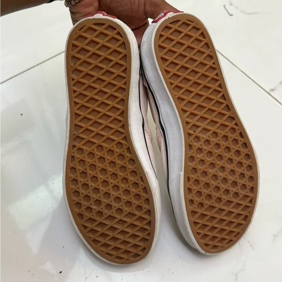 Vans Kids Pink Snoopy and Lucy Slip-On Shoes Size 3.5 - Picture 4 of 5